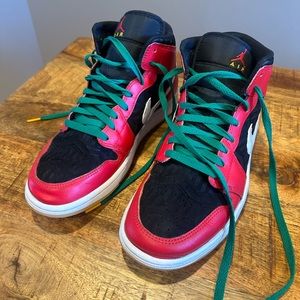 Jordan 1 Mid SE Christmas